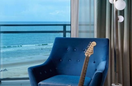 East Daytona Hotel | 4 Units w/Stunning Ocean Views, Outdoor Pool, Pets Allowed, Beachfront