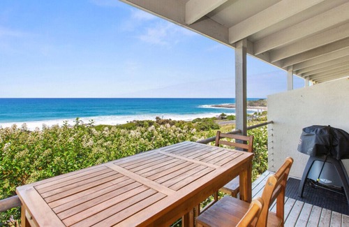 Wongarra Apartment | 4 Whitecrest Resort - Pool & Amazing Ocean Views