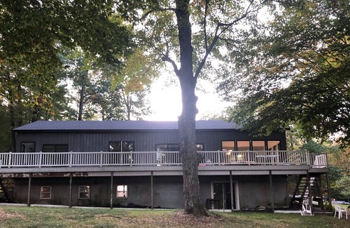 Walkerville House | 40 Acres of modern solitude