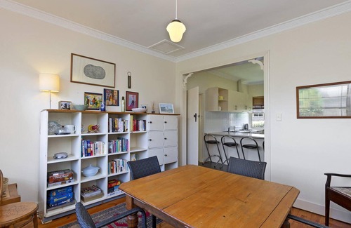 Port Fairy House | 40 Campbell - comfortable and spacious with a large enclosed backyard, ideal for children and pets