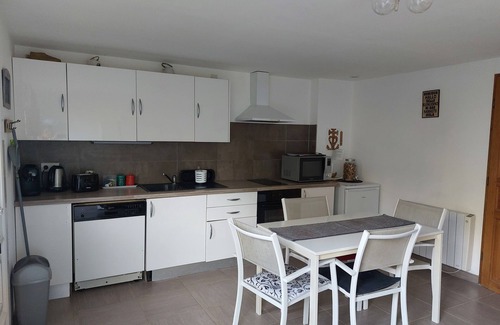 Le Thoronet Apartment | 40 m2 ground-floor studio with private pool