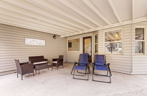Medical Center District House | 40% Monthly Discount Med Center! No stairs, Private Patio & Game Room