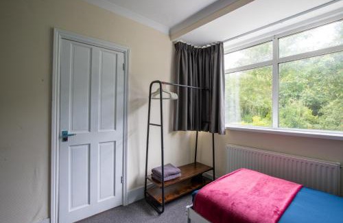 Olton House | 40 Percent Off Monthly, Large House, Free Parking