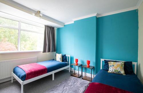 Olton House | 40 Percent Off Monthly, Large House, Free Parking