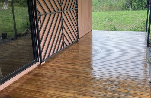 Las Delicias House | 40' Tasteful container tucked away in the Jungle!