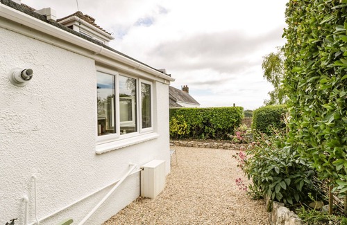 Upwey Cottage | 40 THE RIDGEWAY, family friendly, character holiday cottage in Upwey