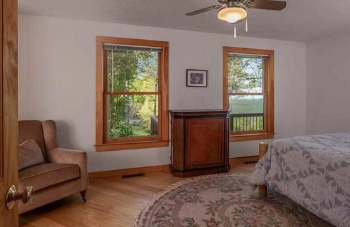 Bradford House | 400 Acre Estate/Pool/Golf/Fishing/Hunting