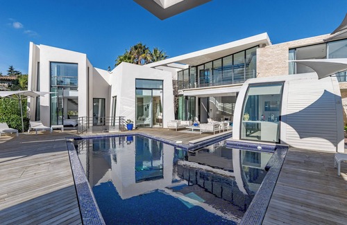 Ramatuelle Villa | 400 m from de the sea , 6-bedroom villa in Ramatuelle behind 55 Club with AC