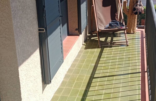 Gava Apartment | !400 Meters From the Beach! Modern Loft in Gava Mar - Calm Living Close to BCN