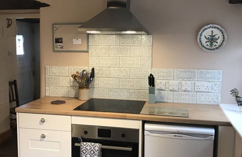 Wells Cottage | 400 year old cottage near Wells, Cheddar and Glastonbury. Dog and child friendly