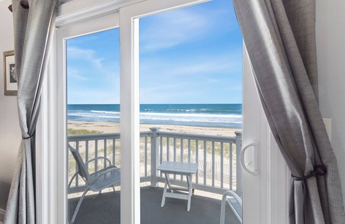 Sea Scape House | 4000 Fragile Magic * SUPER Oceanfront * Hot Tub * Pier Views