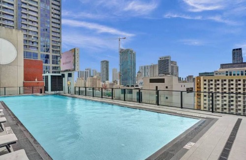 Downtown Miami Apartment | 4006 - Lux Miami Studio | City & Bay Views