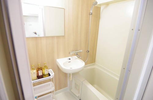 Namba Apartment | 401 6 minutes walk from Nihonbashi Station Withi - 401/Osaka Ōsaka
