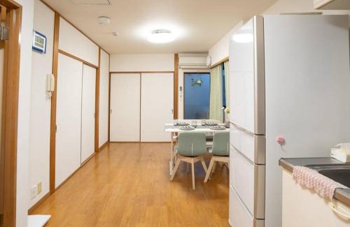 Sakura Apartment | 402号室貸切!2DK/京成佐倉駅徒歩3分・電車成田空港20分/2部屋/厨房/風呂/畳/家具綺麗!