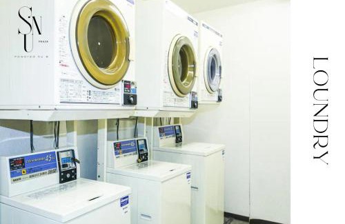 Dotonbori Apartment | 402 道頓堀側のお部屋 中心地へのアクセス抜群 ダブルベッド1台