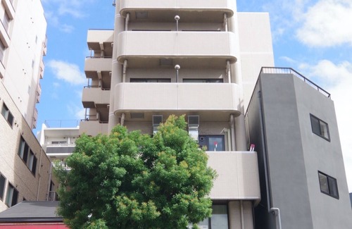 Namba Apartment | 402 6 minutes walk from Nihonbashi station Walk - 402/Osaka Ōsaka