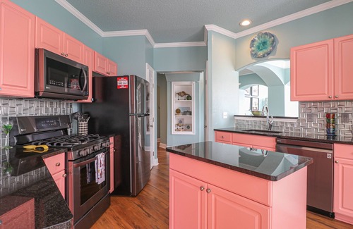 Gulfport Villa | 405 Legacy Villa Just a short walk to the Beach