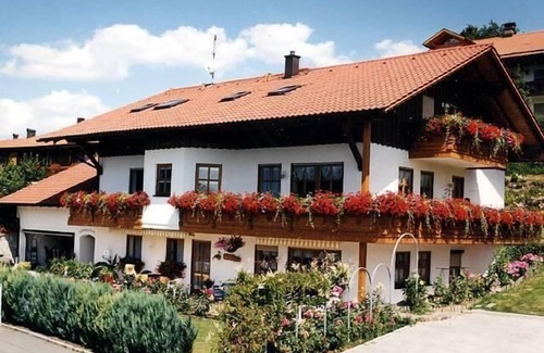 March Apartment | 40qm-große Ferienwohnung mit großer Sonnenterrasse