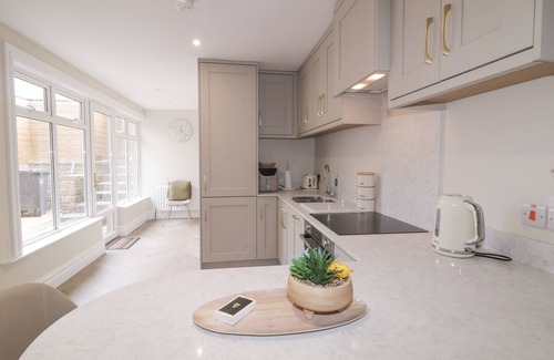 Portstewart House | 41 CHURCH VIEW, family friendly in Portstewart, County Londonderry