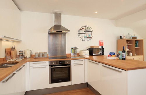 Dartmouth Cottage | 41 DART MARINA, family friendly, country holiday cottage in Dartmouth
