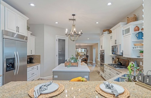 Bermuda Dunes Villa | 41 Palms Estate by AvantStay | Indoor Pickleball, Pool, Hot Tub, Outdoor Kitchen