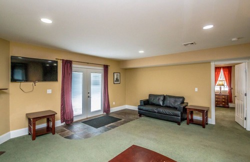 North Conway House | 42-1 Locust Lane North Conway