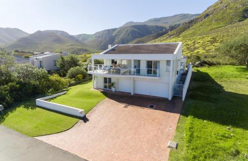 Voelklip Villa | 42 on 4th