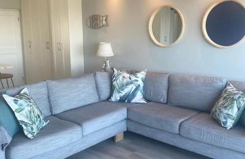 Westcliff Apartment | 42 Whale Rock Estate