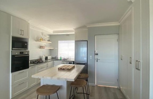 Westcliff Apartment | 42 Whale Rock Estate