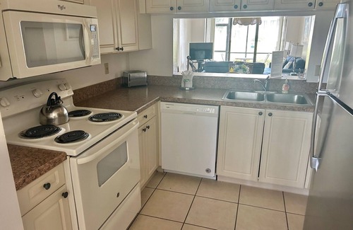 South Bradenton Condo | 4203 -Charming 2-bedroom condo with gorgeous view - near beaches and IMG Academy