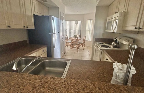 South Bradenton Condo | 4203 -Charming 2-bedroom condo with gorgeous view - near beaches and IMG Academy