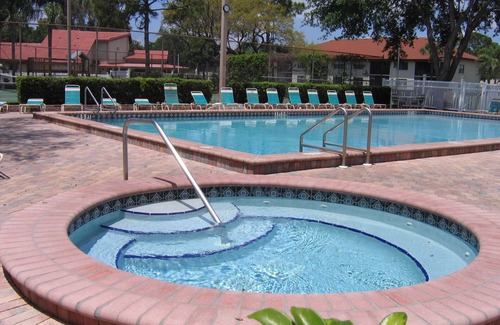 South Bradenton Condo | 4203 -Charming 2-bedroom condo with gorgeous view - near beaches and IMG Academy