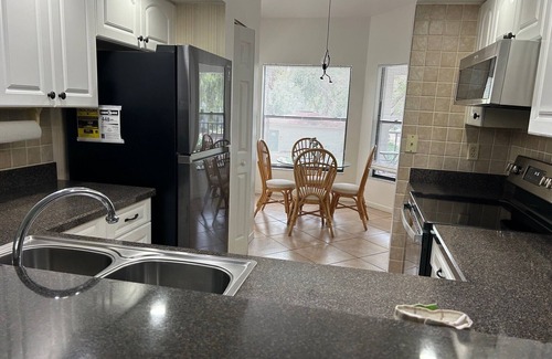 South Bradenton Condo | 4258 - Beautiful 2-bed/2 bath condo close to IMG and the beaches in Bradenton
