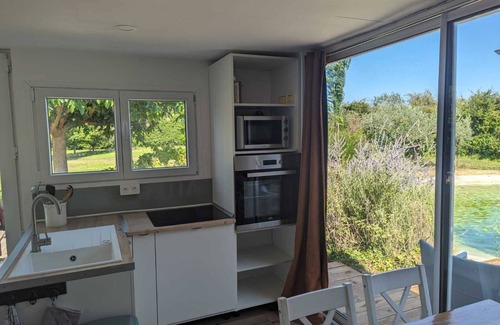 L'Isle-sur-la-Sorgue Ski Chalet | 42M2 AIR-CONDITIONED CHALET WITH PRIVATE NATURAL POOL AT L'ISLE SUR LA SORGUE