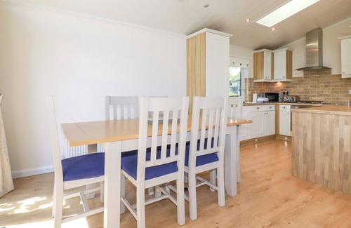 Hewas Water Cottage | 43 THE MAPLES, family friendly, country holiday cottage in Sticker
