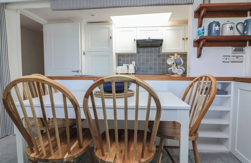 Salcombe Cottage | 43 THE SALCOMBE, family friendly, country holiday cottage in Salcombe
