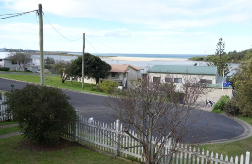 Wallaga Lake House | 44 Lakeview Drive - Create your holiday memories
