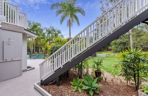 Martinsville House | 442 Martinsville Rd · Villa Nessa - Spa - 12.5m pool up to 14 guests