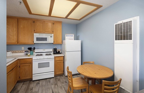 Oceano Condo | 444 Pier Ave. #302: 1 BR, 1 BA Condominium in Oceano, Sleeps 4