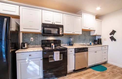 Casa Grande Condo | 44B CASA GRANDE modern 1bd 1ba condo heated pool