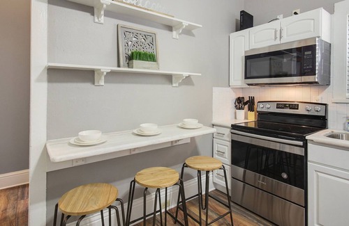 Faubourg Delassize House | 45% OFF*Perfect Modern/Uptown NOLA Getaway!