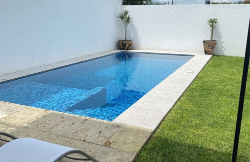 Chiconcuac House | 450 sqm house with heated pool, 3 bedrooms and beautiful garden.