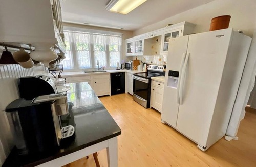 Sea Isle City House | 4507 Central Ave, Unit:Single