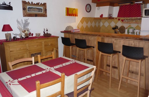 Combloux Apartment | 45M ² in the CENTER of COMBLOUX. 2 to 4 pers. READ THE APPRECIATIONS!