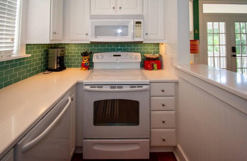 Saint Helena Island Cottage | 46 Davis Love Cottage