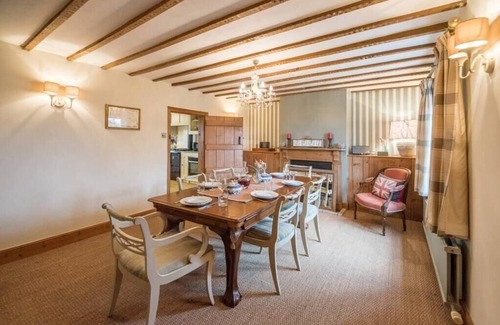 Woodbridge House | 46 Ivy Cottage, Easton