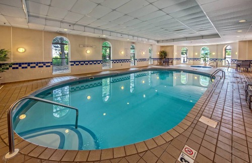 Russellville Hotel | 46 m² Hotel ∙ 127 guests