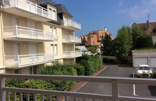Cabourg Apartment | 47 m2 2-room apartment for 4 people with reserved parking space