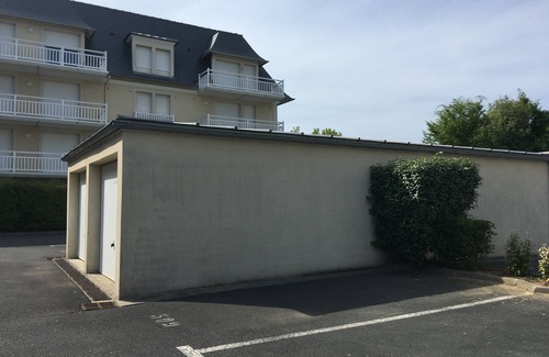 Cabourg Apartment | 47 m2 2-room apartment for 4 people with reserved parking space