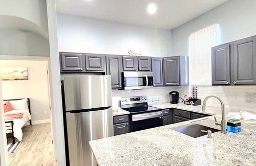 Town N County Park Apartment | #47 the Villa Rosas Plus by Joyful Moments